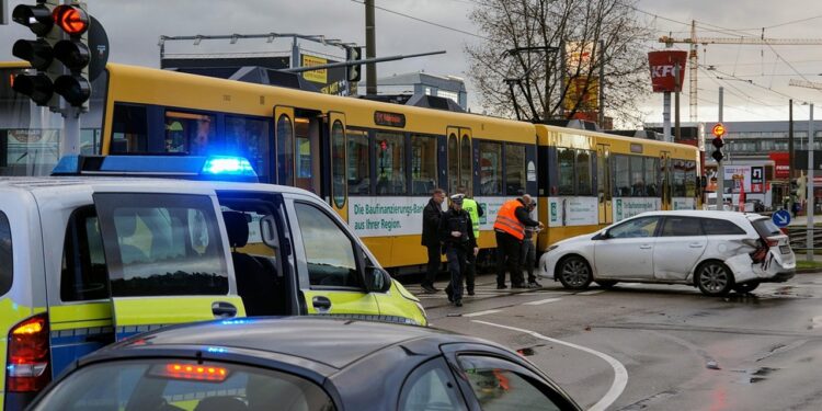 Odszkodowania komunikacyjne bez tajemnic – jak skutecznie walczyć o należne pieniądze po stłuczce?